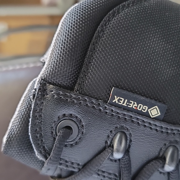 Bates sz 8.5 NEW in box goretex - Picture 6 of 7